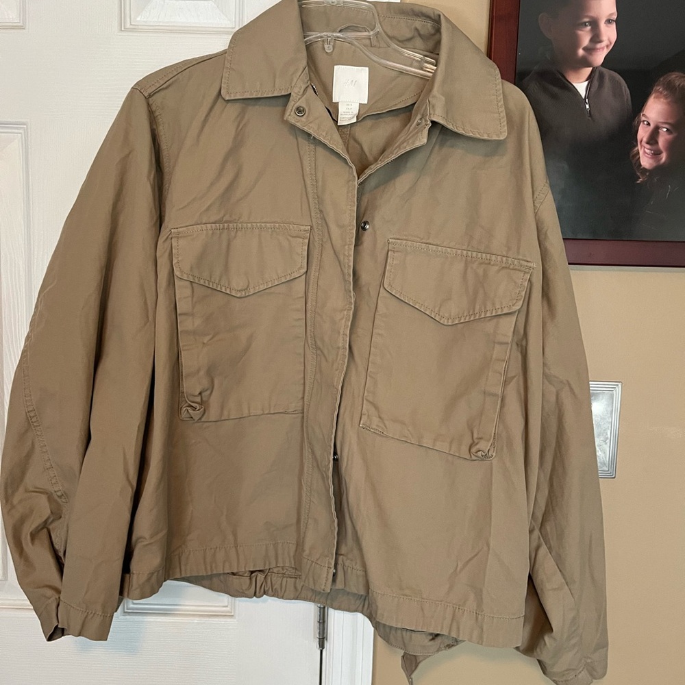 H&M box Utility Jacket in Khaki 100% cotton size small - Picture 1 of 11